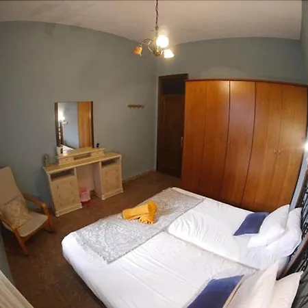 Hostel Puerto Nest *