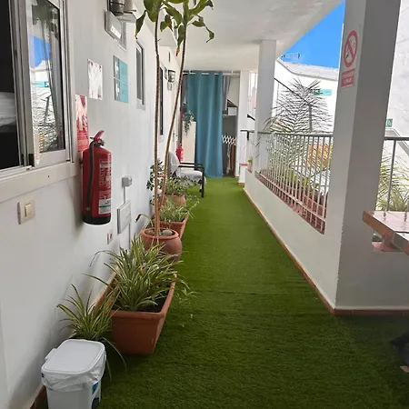 Puerto Nest Hostel *