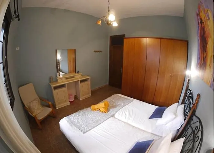 Ostello Puerto Nest *